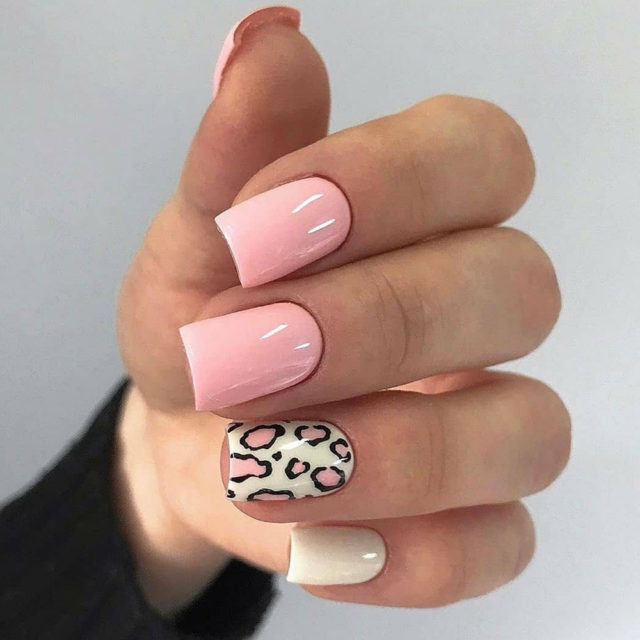 розовые ногти с леопардовым принтом