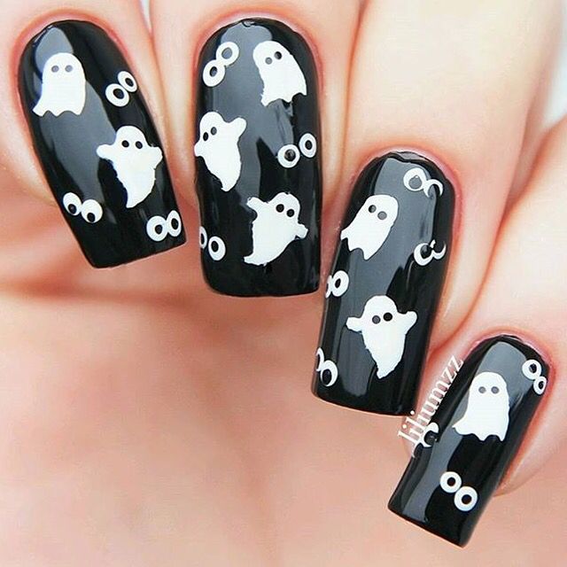 черные ногти с белыми призраками