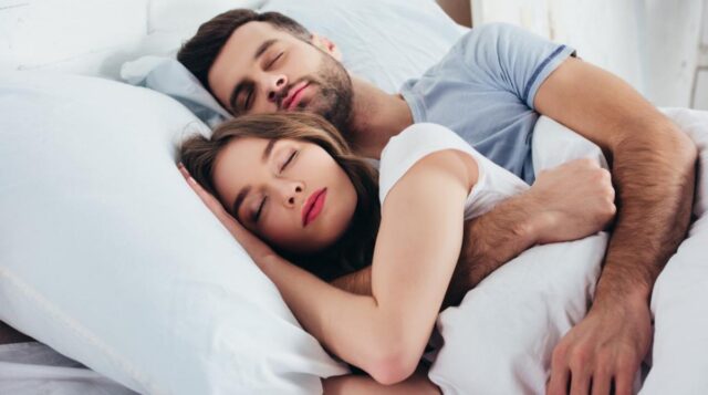 Спать вместе или раздельно – советы супругам