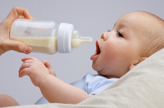 Когда следует перейти с грудного молока на смесь: советы кормящим мамам ребенка, вашего, грудного, вскармливания, смеси, матери, переход, могут, может, потребностей, питания, рекомендации, является, питании, рацион, месяцев, грудное, вскармливание, лучший, возраст